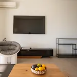 Modern 1-bedroom With Sea View On La Croisette