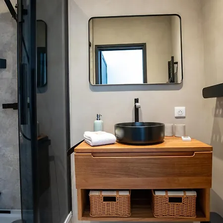 Modern 1-bedroom With Sea View On La Croisette アパート カンヌ
